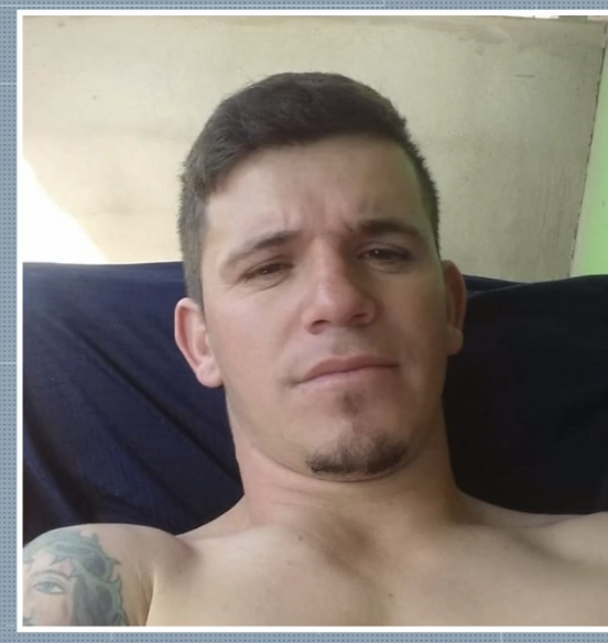 8062098C 7CB8 4196 9AE4 04987FC4203B Mulher é morta com 5 tiros por ex-companheiro, dentro de casa em SL