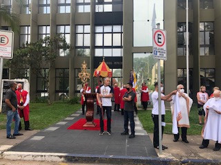 rams 2 Começam as celebrações da Semana Santa