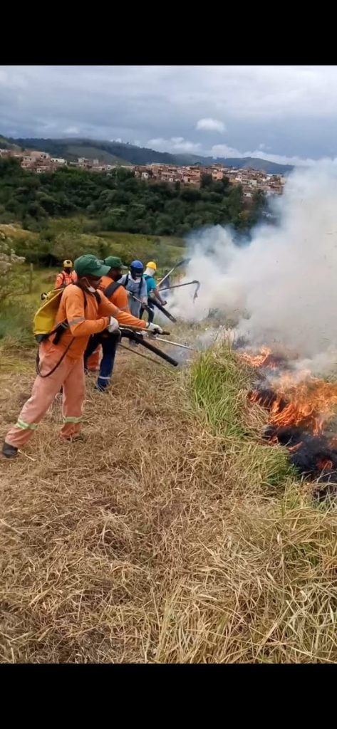 WhatsApp Image 2022 05 05 at 19.38.05 1 Corpo de Bombeiros Militar de São Lourenço realiza curso de brigada florestal para integrantes dos COMPDECs de Baependi e Caxambu