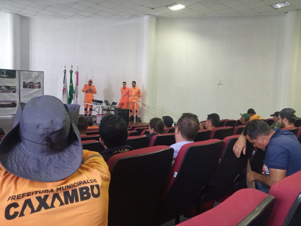Corpo de Bombeiros Militar de São Lourenço realiza curso de brigada florestal para integrantes dos COMPDECs de Baependi e Caxambu 3 WhatsApp Image 2022 05 05 at 19.38.06 1 Corpo de Bombeiros Militar de São Lourenço realiza curso de brigada florestal para integrantes dos COMPDECs de Baependi e Caxambu