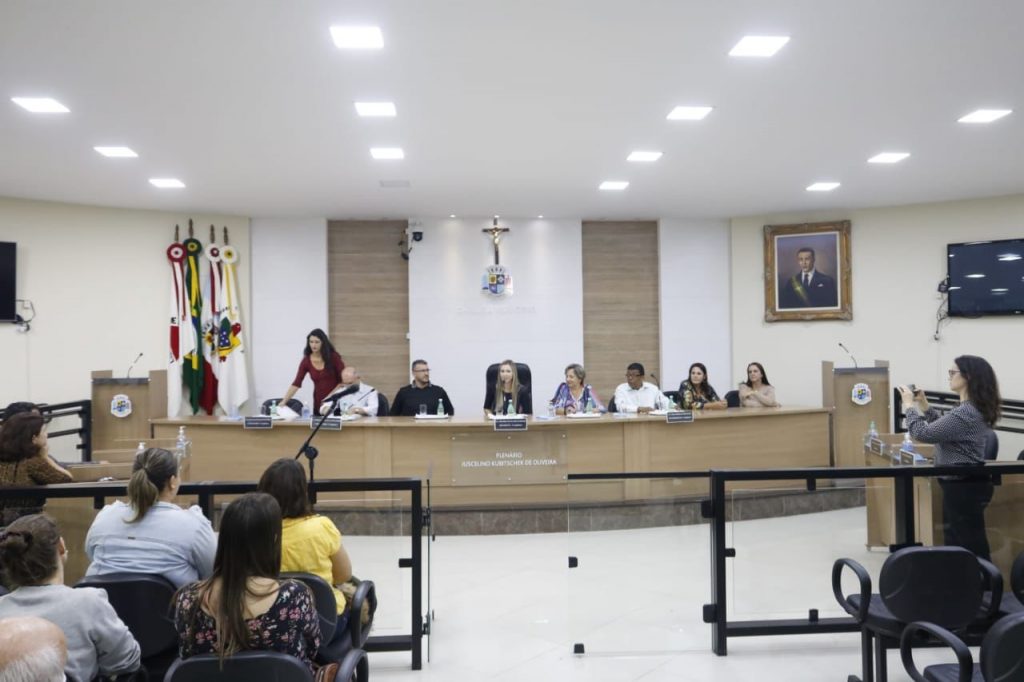 WhatsApp Image 2022 05 10 at 10.58.24 Audiência Pública discute municipalização da Escola Estadual Dr. Eurípedes Prazeres