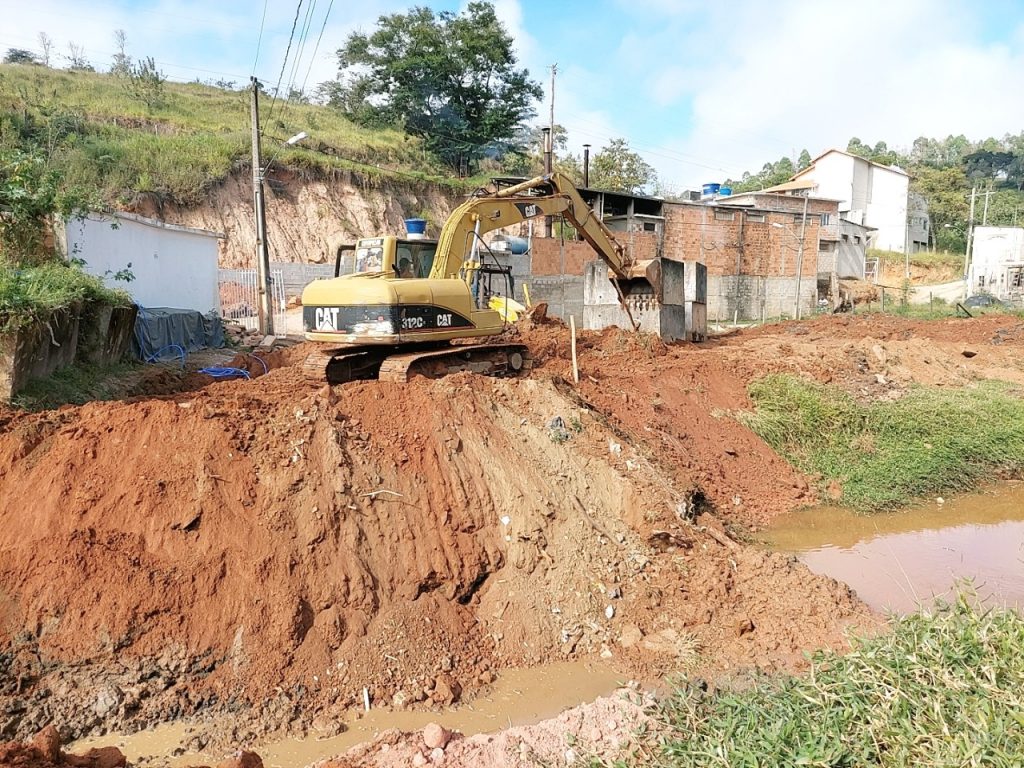 WhatsApp Image 2022 05 12 at 12.32.34 Ponte está sendo construída no bairro Nossa Senhora de Lourdes em SL