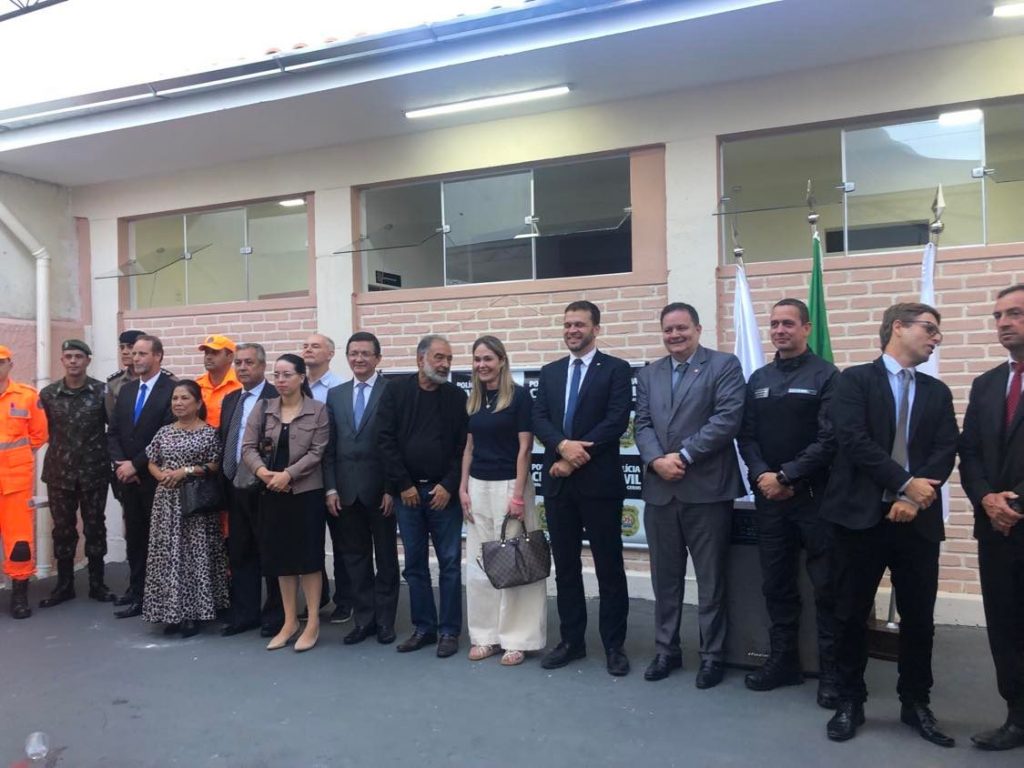 autoridades Vídeos da inauguração da DEAM de São Lourenço