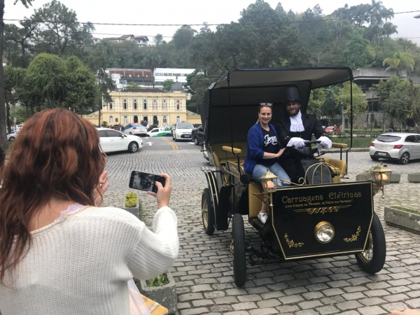 petro Resultado da enquete sobre as charretes utilizadas no turismo￼