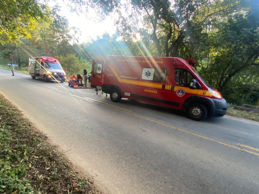 WhatsApp Image 2022 06 06 at 09.44.02 Bombeiros atendem queda de motociclista na BR 460 em Pouso Alto