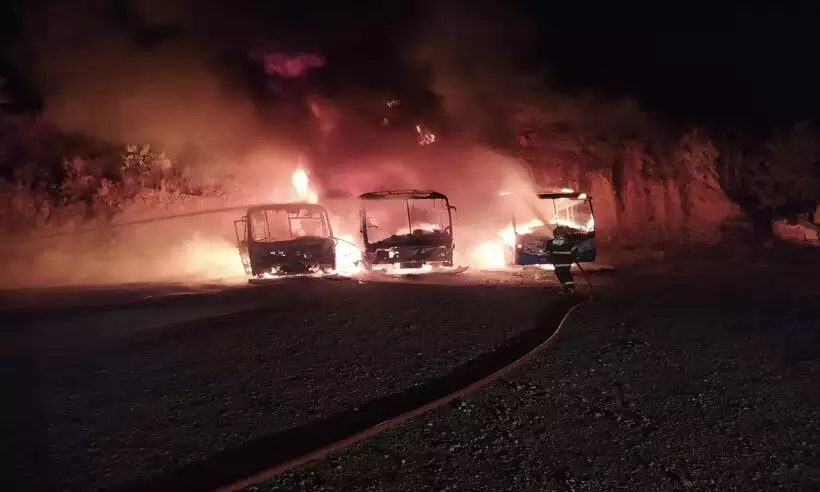 image 1 Incêndio na garagem de ônibus em Itajubá