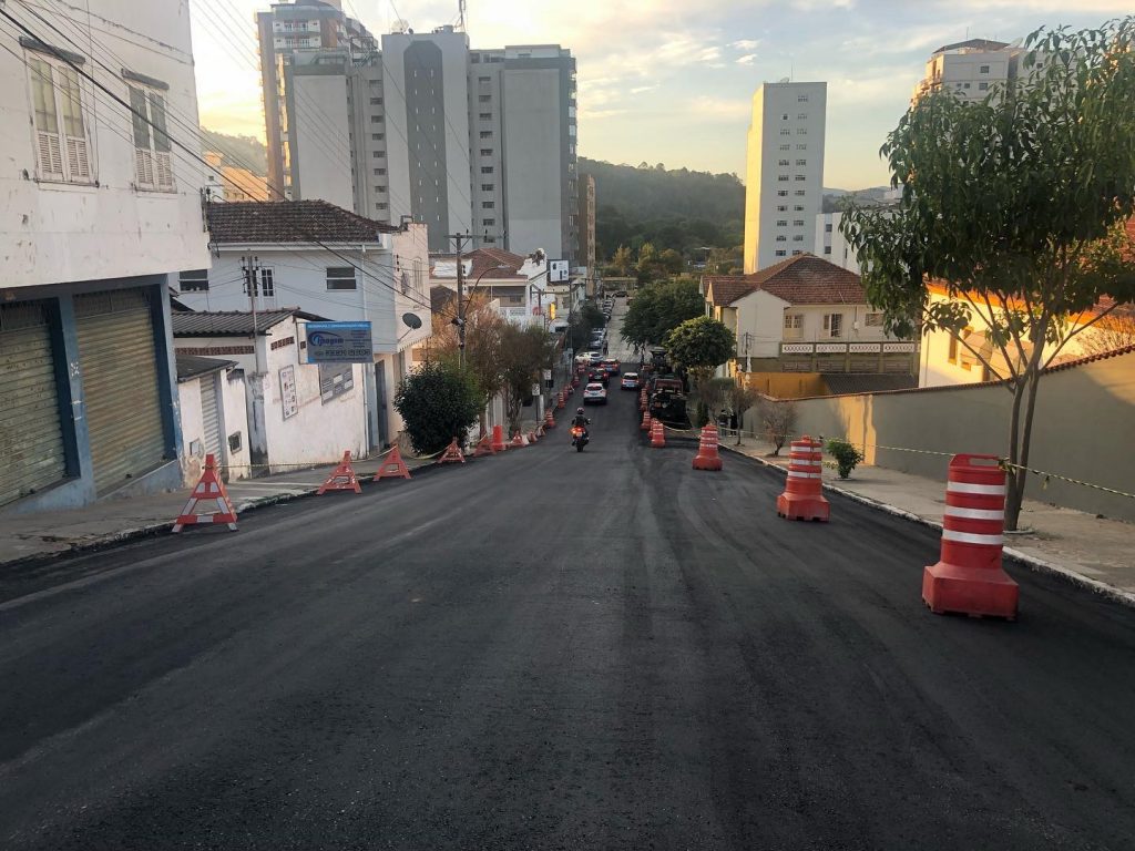 cel ferraz asf Asfalto das ruas do centro é retomado em São Lourenço