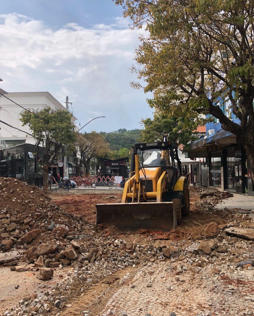 arvore Codema autorizou corte de 18 árvores no Calçadão