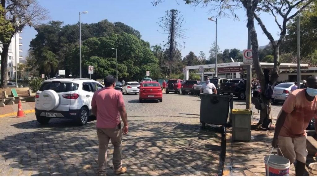 asf parque MPMG manda retirar asfalto do entorno do Parque das Águas em São Lourenço