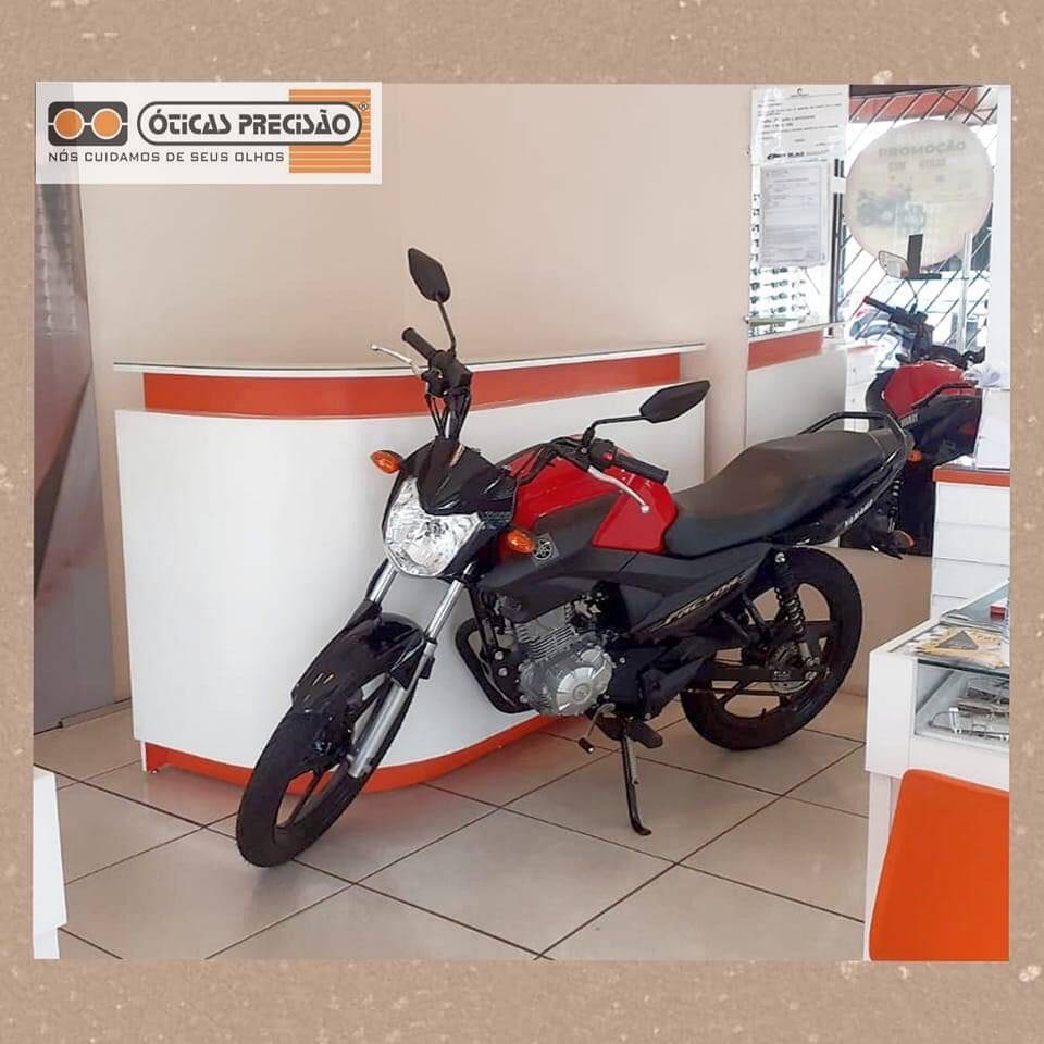 oticas Óticas Precisão comemora o dia da visão com sorteio de Moto