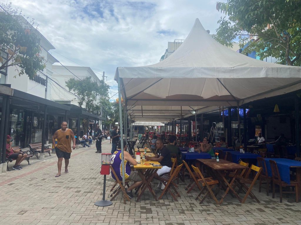 calcad Calçadão ainda não está pronto, mas terá carnaval