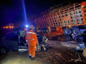 Acidente em Pouso Alto entre veículo e caminhão com vítima fatal