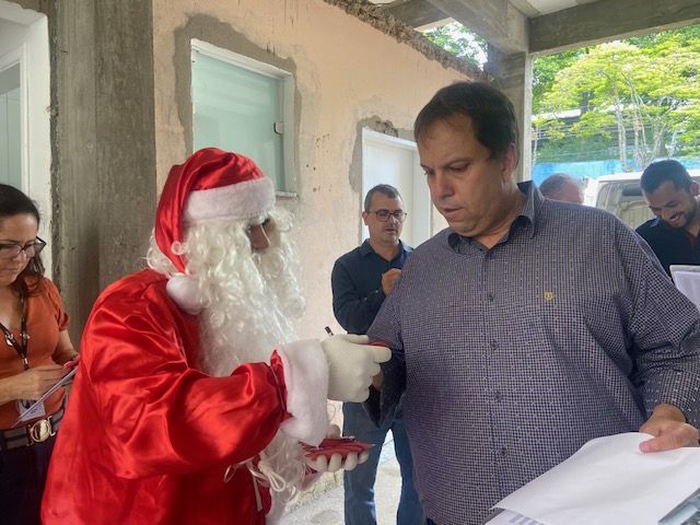 hospital natal 3 O Hospital São Lourenço está realizando, neste ano, o 1º Concurso de Enfeites de Natal