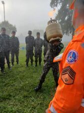 Imagem do WhatsApp de 2025 05 18 as 21.27.38 0a2d351f Treinamento de fogo e cidadania: bombeiros capacitam tiro de guerra de São Lourenço em combate a incêndios