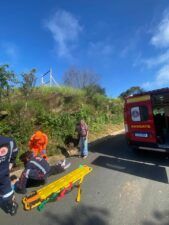 WhatsApp Image 2026 01 27 at 10.31.06 1 Corpo de Bombeiros de São Lourenço atende vítima após queda de motocicleta na MGC-383 em Soledade