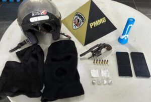 WhatsApp Image 2026 03 06 at 09.11.32 Suspeito é detido com arma e drogas após perseguição da Polícia Militar em Caxambu