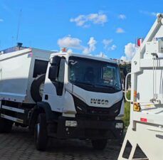 Governo de São Lourenço reforça coleta de lixo com novos caminhões e avança para serviço 100% próprio do SAAE 1 WhatsApp Image 2026 04 07 at 10.29.47 Governo de São Lourenço reforça coleta de lixo com novos caminhões e avança para serviço 100% próprio do SAAE