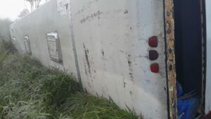 Capotamento de ônibus é registrado na BR-267, em Caxambu 2 WhatsApp Image 2026 04 14 at 10.01.05 Capotamento de ônibus é registrado na BR-267, em Caxambu