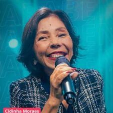 images 3 Cantora católica Cidinha Moraes, co-fundadora do Vida Reluz, morre aos 60 anos